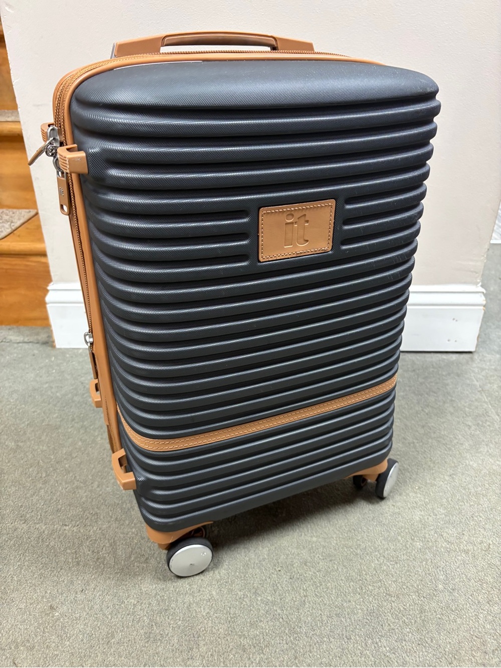 It Gray Hardshell Carry-On with Tan Trim